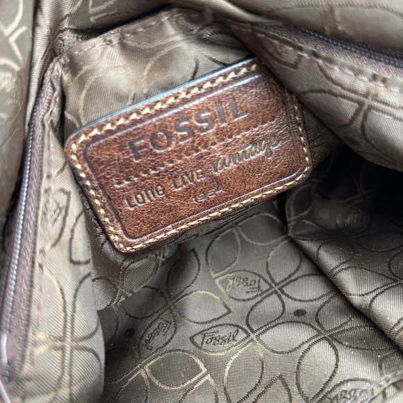 FOSSIL BROWN LEATHER IT CAN BE USED AS SHOULDER/BACKPACK - Picture 4 of 16